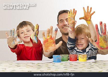 
                Junge, Malen, Angemalt, Fingerfarben                   