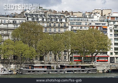 
                Mehrfamilienhaus, Paris, Hausboot                   