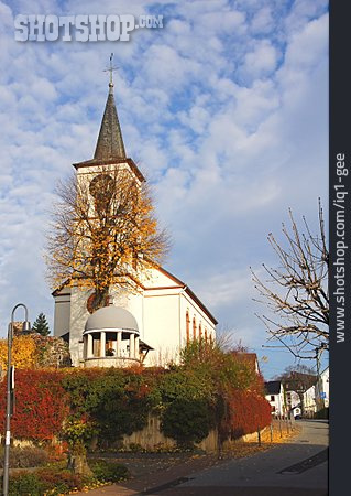 
                Kirche, Schalkenmehren                   