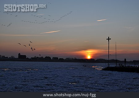 
                Sonnenuntergang, Winter, Hamburg                   