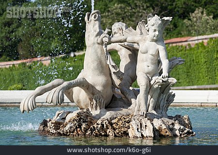 
                Skulptur, Springbrunnen, Wasserspiel, Brunnenfigur                   