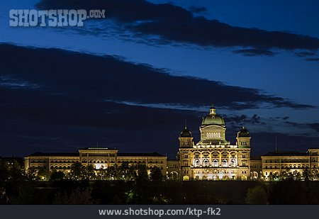 
                Parlamentsgebäude, Bern, Bundeshaus                   