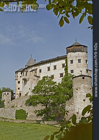 
                Schloss Prösels                   