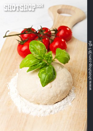 
                Zubereitung, Italienische Küche, Pizzateig                   