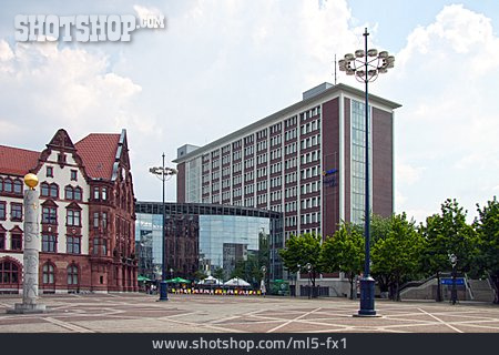 
                Rathaus, Dortmund, Friedensplatz, Berswordt-halle                   
