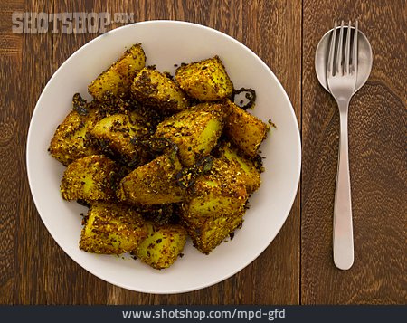 
                Kartoffel, Koriander, Indische Küche                   