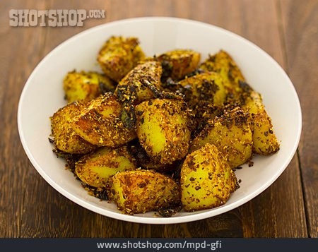 
                Kartoffel, Koriander, Indische Küche                   