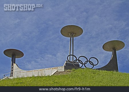 
                Olympisches Feuer, Bergisel-stadion                   
