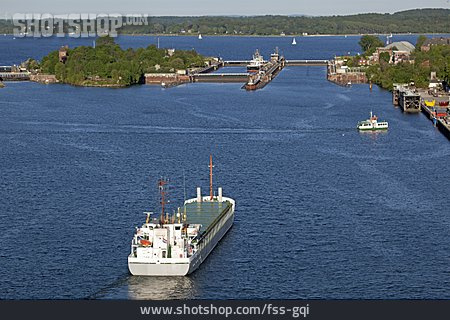 
                Frachtschiff, Nord-ostsee-kanal                   