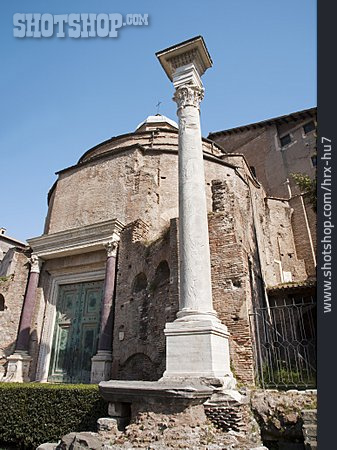 
                Forum Romanum, Tempel Des Romulus                   