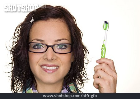 
                Junge Frau, Zahnbürste, Mundhygiene                   