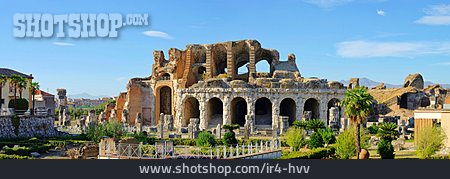 
                Ruine, Amphitheater, Santa Maria Capua Vetere                   