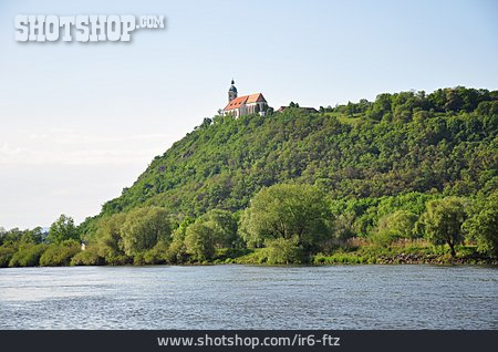 
                Donau, Bogenberg, Wallfahrtskirche Mariä Himmelfahrt                   