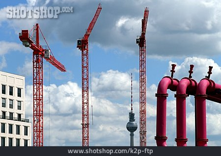 
                Berlin, Fernsehturm, Baukran                   