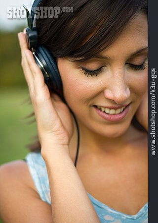 
                Kopfhörer, Entspannen, Musik Hören                   