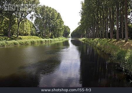 
                Fluss, Kanal, Flandern                   