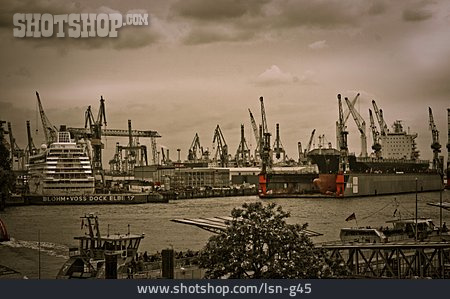 
                Landungsbrücken, Hamburger Hafen, Docks                   
