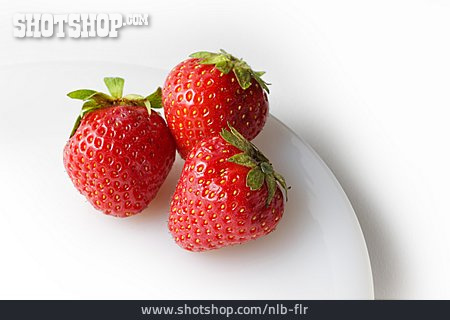 
                Beerenfrucht, Erdbeeren                   