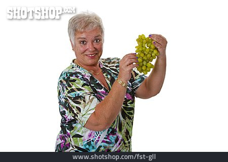 
                Seniorin, Gesunde Ernährung, Weintrauben                   