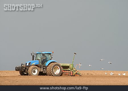 
                Landwirtschaft, Traktor, Ackerbau                   