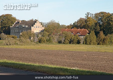 
                Schloss, Wrangelsburg                   