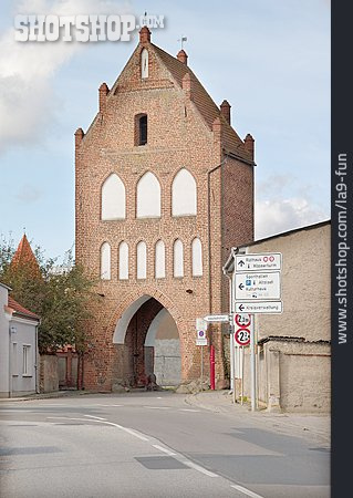 
                Grimmen, Greifswalder Tor                   