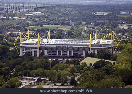 
                Fußballstadion, Dortmund                   