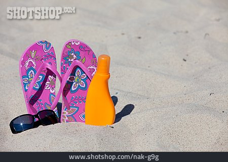 
                Flip Flops, Strandurlaub, Sonnencreme                   