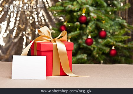 
                Textfreiraum, Bescherung, Weihnachtsgeschenk, Weihnachtskarte                   
