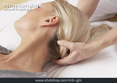 
                Entspannung, Behandlung, Massage, Kopfmassage, Shiatsu                   