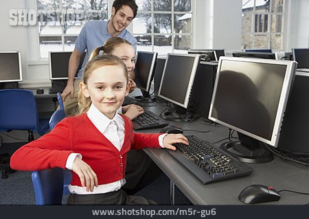 
                Schule, Schülerin, Informatik, Computerkurs                   