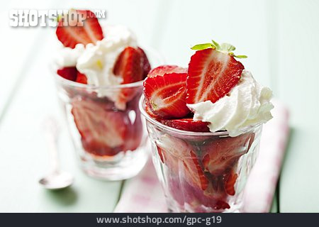 
                Erdbeere, Sommerobst, Erdbeerdessert                   