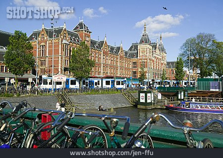 
                Amsterdam                   