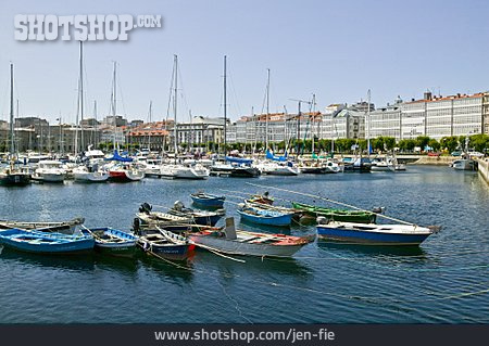 
                Hafen, A Coruña                   