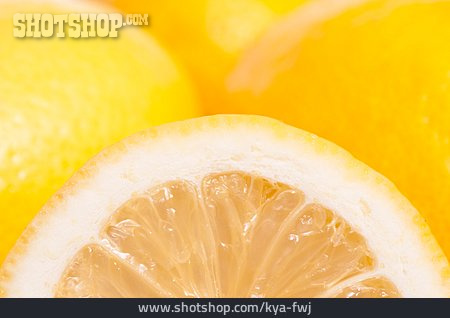 
                Zitronenhälfte, Zitrone                   