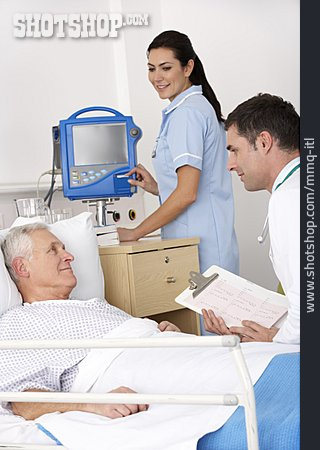 
                Hospital, Patient, Visite                   