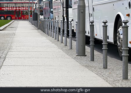 
                öffentliches Verkehrsmittel, Bus, Busbahnhof                   