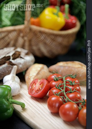 
                Gemüse, Zubereitung, Zutaten, Rispentomate, Vegetarisch                   