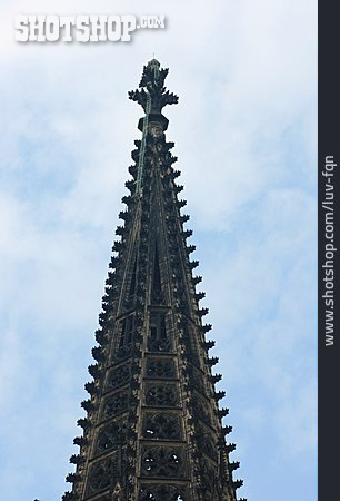 
                Kirchturm, Gotik                   