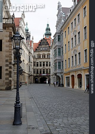 
                Dresden, Schloßstraße                   