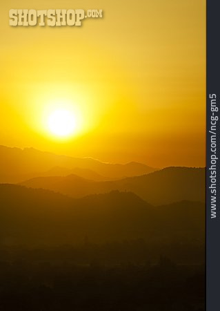 
                Sonnenaufgang, Thailand, Chiang Mai                   