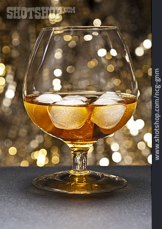 
                Glas, Cognac, Whiskey                   