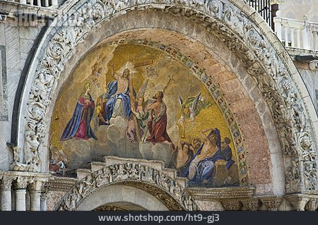 
                Mosaik, Kirchenportal, Markusdom, Pantokrator                   
