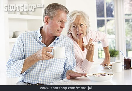 
                Paar, Streit, Ehepaar, Beziehungskrise, Seniorenpaar                   