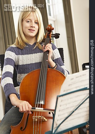 
                Cello, Cellistin                   