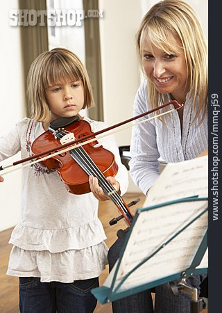 
                Geige, Musikunterricht, Violinistin                   