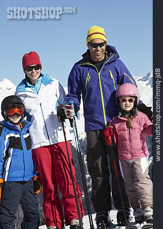 
                Familie, Skiurlaub                   