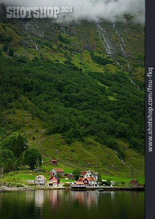 
                Norwegen, Naeroyfjord                   
