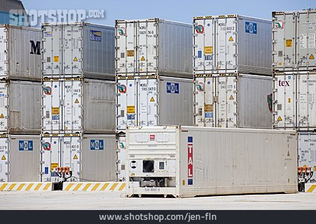 
                Frachtgut, Containerstapel, Kühlcontainer                   