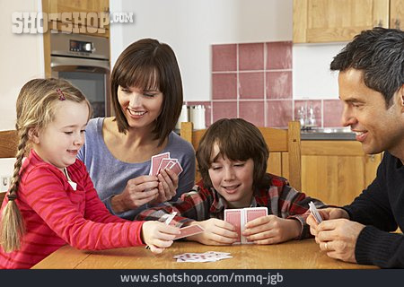
                Spielen & Hobby, Familienleben, Kartenspielen                   